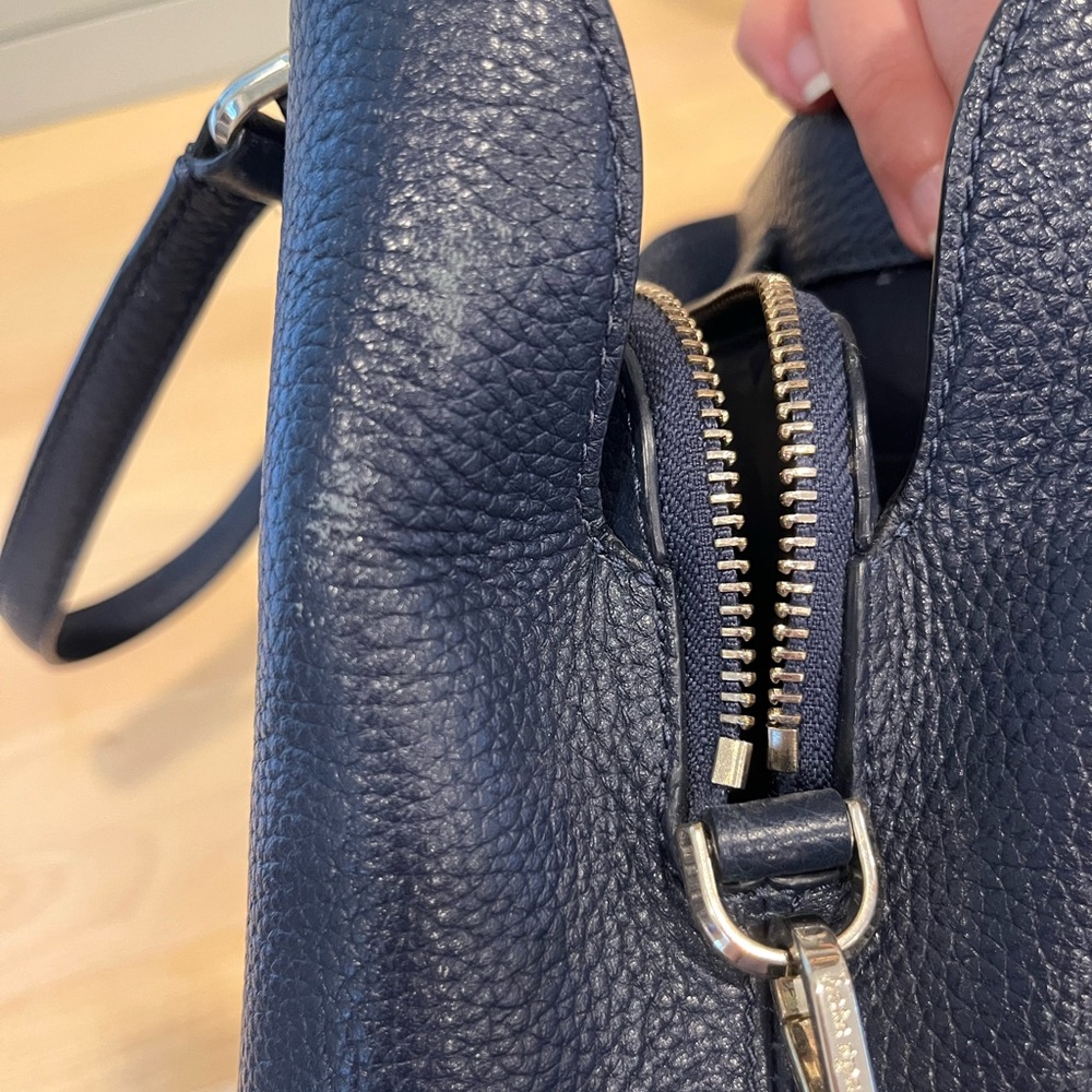 Navy Multi-Stripe Tote Bag - Women - Picture 11 of 12